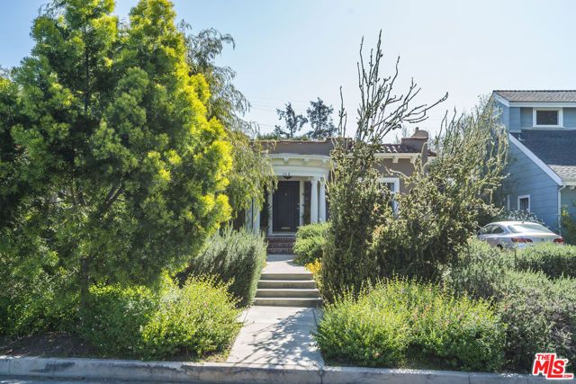 106 N Ridgewood Place, Los Angeles, CA 90004