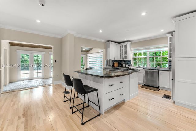 629 Altara Ave, Coral Gables, FL 33146