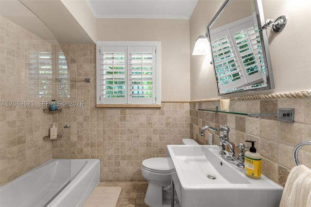 629 Altara Ave, Coral Gables, FL 33146