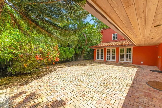 629 Altara Ave, Coral Gables, FL 33146