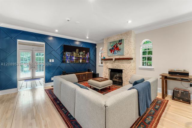 629 Altara Ave, Coral Gables, FL 33146