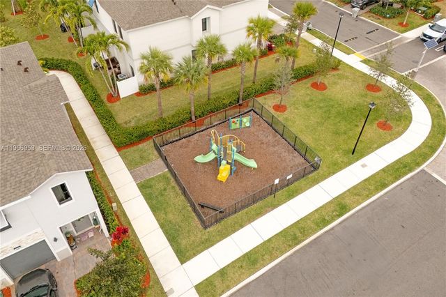 369 NW 8th Court, Pompano Beach, FL 33060