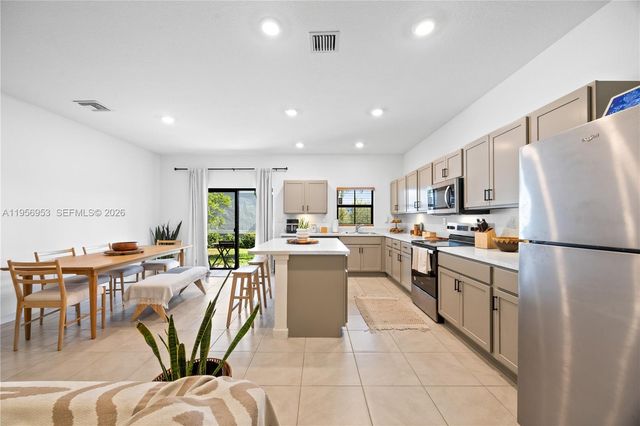 369 NW 8th Court, Pompano Beach, FL 33060
