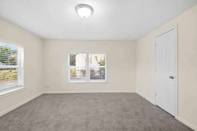 5728 Kilpatrick Avenue, Fort Worth, TX 76107