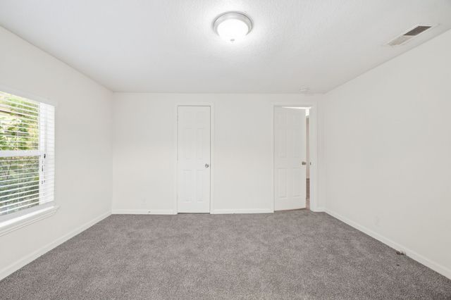 5728 Kilpatrick Avenue, Fort Worth, TX 76107