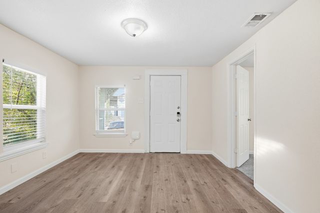 5728 Kilpatrick Avenue, Fort Worth, TX 76107