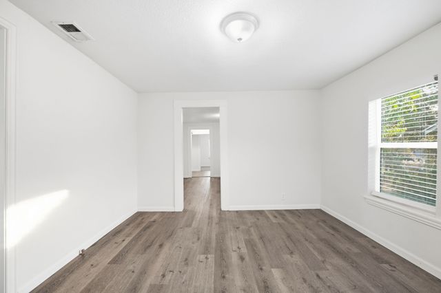 5728 Kilpatrick Avenue, Fort Worth, TX 76107