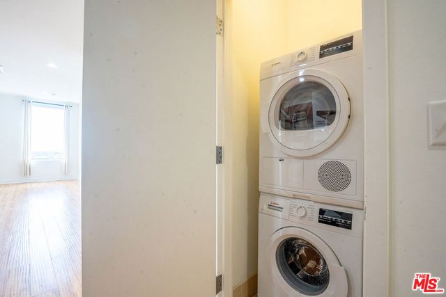 3810 Wilshire Boulevard 1209, Los Angeles, CA 90010