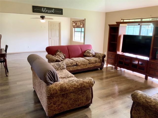 579 County Road 145, Liberty, TX 77575