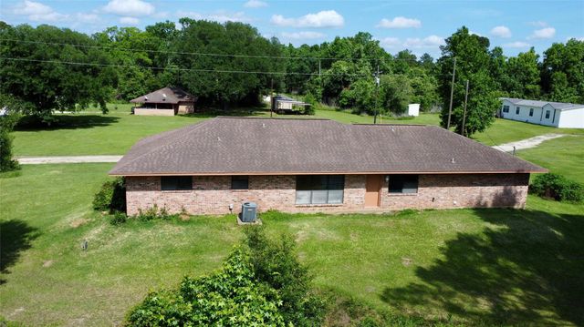 579 County Road 145, Liberty, TX 77575