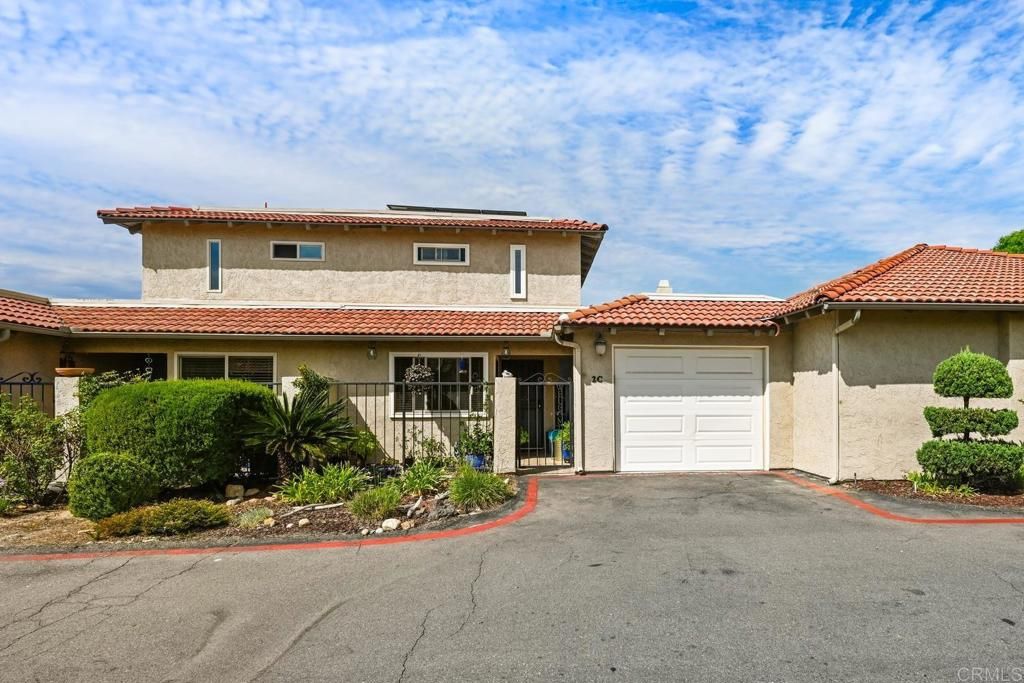 31908 Del Cielo Este 2C, Bonsall, CA 92003