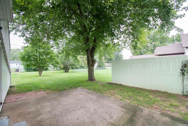 1109 S Van Buren Street, Auburn, IN 46706