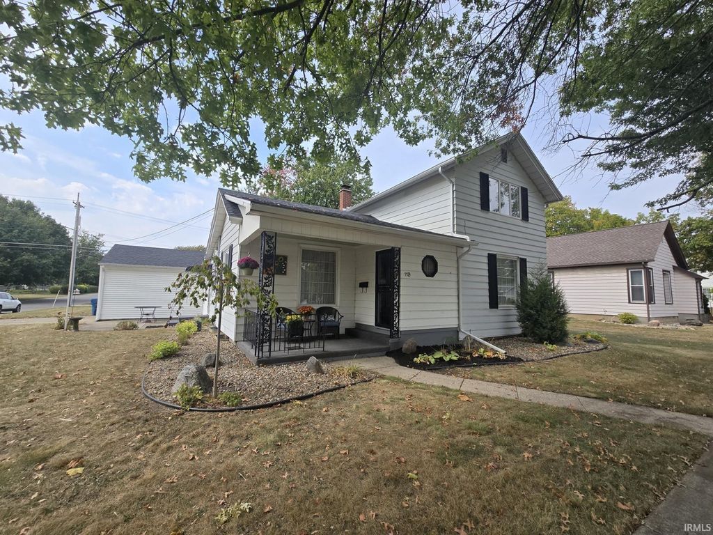 1109 S Van Buren Street, Auburn, IN 46706