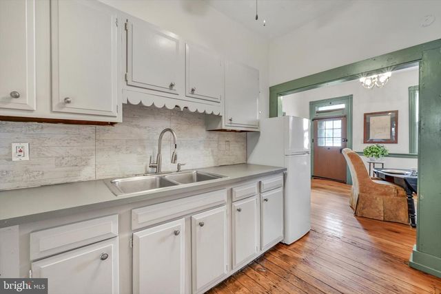 15 W MARKET ST, Jonestown, PA 17038
