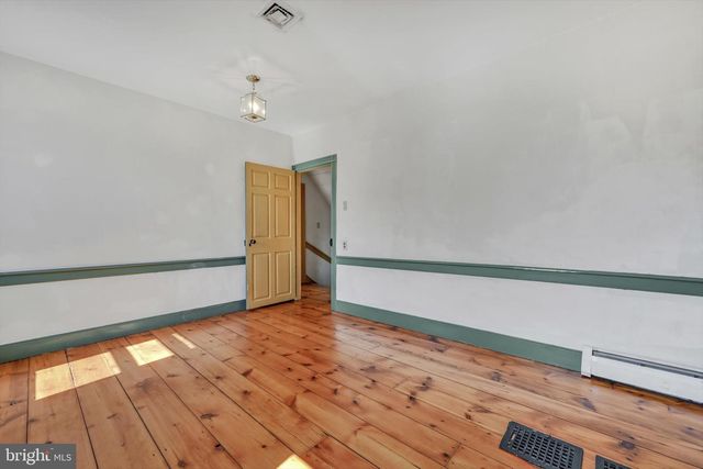 15 W MARKET ST, Jonestown, PA 17038