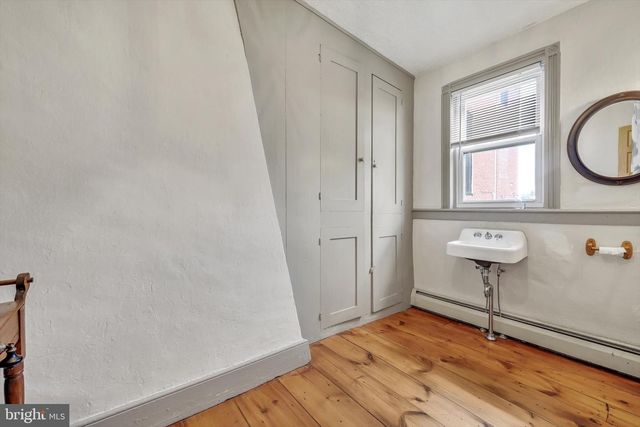 15 W MARKET ST, Jonestown, PA 17038