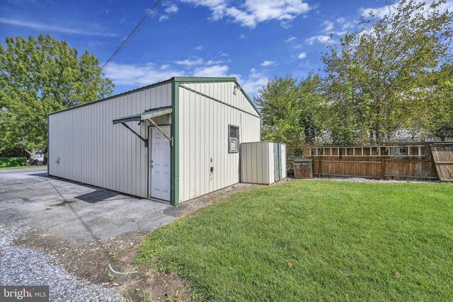15 W MARKET ST, Jonestown, PA 17038