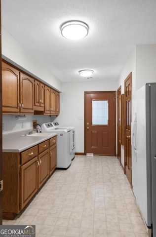 4909 Perry Road, Claxton, GA 30417