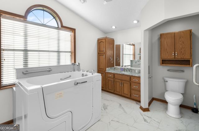 4909 Perry Road, Claxton, GA 30417