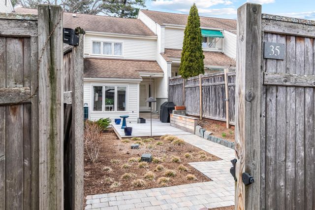 545 S Prospect St Unit 35, Burlington, VT 05401