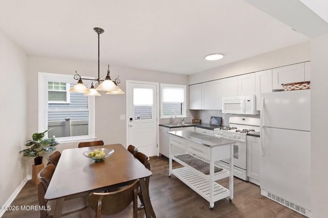 75 Grand Central Avenue 8, Lavallette, NJ 08735