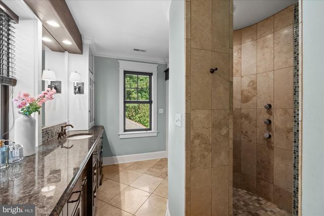 4201 MILITARY RD NW, Washington, DC 20015