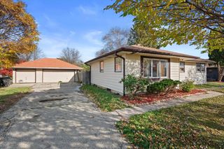 5224 W Luebbe LANE, Milwaukee, WI 53223