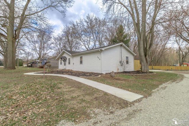 5218 Consear Road, Ottawa Lake, MI 49267