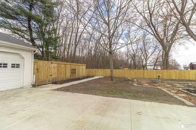 5218 Consear Road, Ottawa Lake, MI 49267