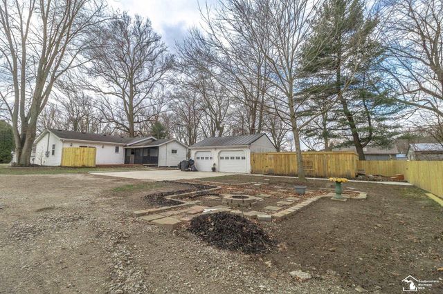 5218 Consear Road, Ottawa Lake, MI 49267