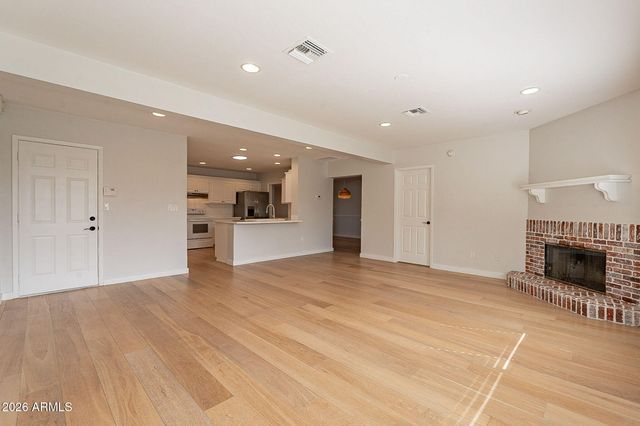 5715 E CALLE DEL PAISANO --, Phoenix, AZ 85018