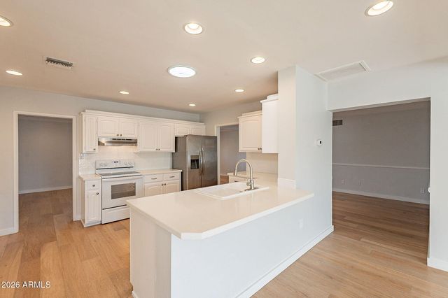 5715 E CALLE DEL PAISANO --, Phoenix, AZ 85018