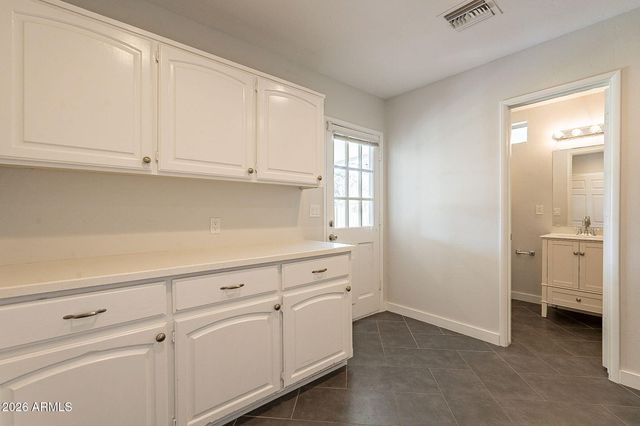 5715 E CALLE DEL PAISANO --, Phoenix, AZ 85018