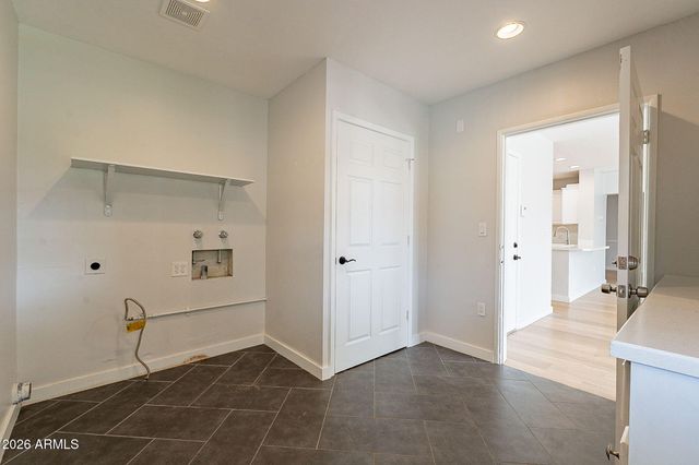 5715 E CALLE DEL PAISANO --, Phoenix, AZ 85018