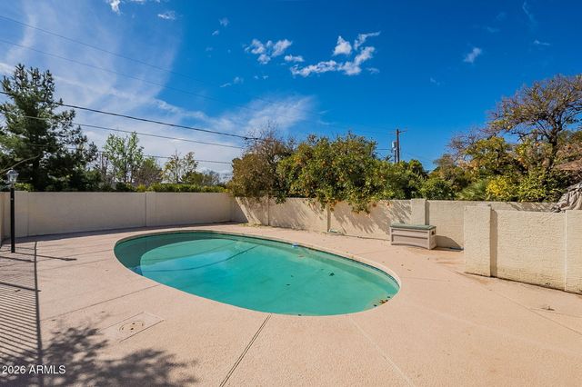 5715 E CALLE DEL PAISANO --, Phoenix, AZ 85018
