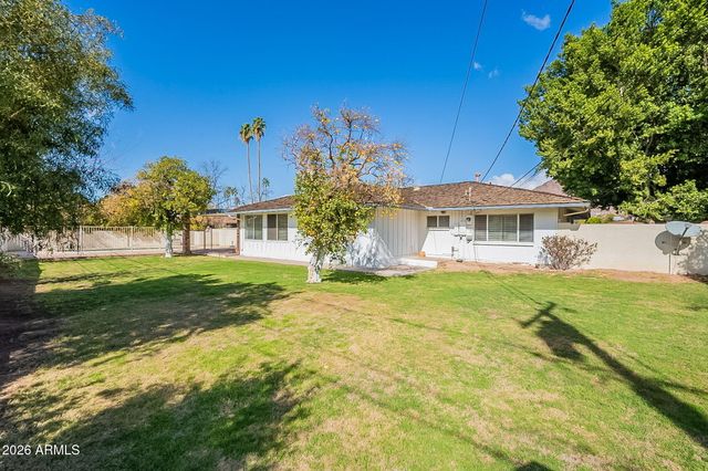 5715 E CALLE DEL PAISANO --, Phoenix, AZ 85018