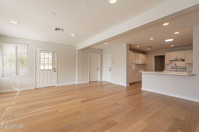 5715 E CALLE DEL PAISANO --, Phoenix, AZ 85018