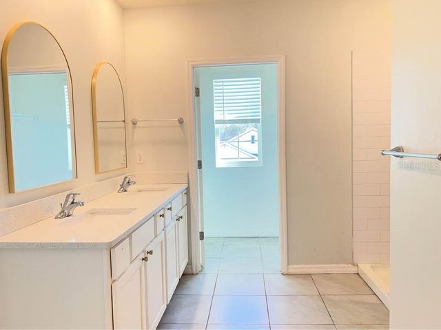 1703 JOHNSON POINTE DRIVE, Plant City, FL 33566