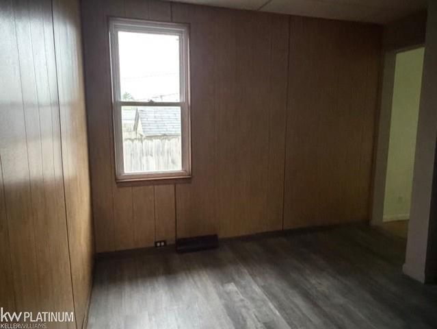 1303 23RD Street, Port Huron, MI 48060