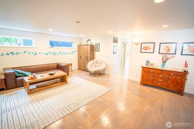 20 N Tillicum Beach Lane N, Shelton, WA 98584