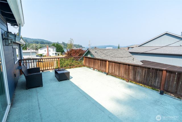 20 N Tillicum Beach Lane N, Shelton, WA 98584