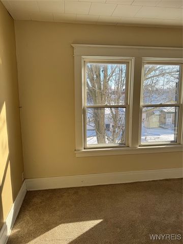 5 Humphrey Road Lower, Buffalo, NY 14207