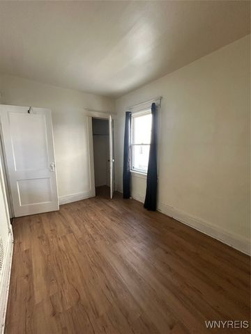 5 Humphrey Road Lower, Buffalo, NY 14207