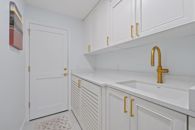 129 Olympus Way, Jupiter, FL 33477