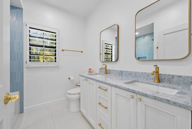 129 Olympus Way, Jupiter, FL 33477