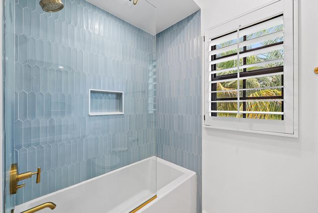 129 Olympus Way, Jupiter, FL 33477
