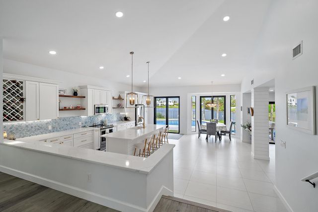 129 Olympus Way, Jupiter, FL 33477