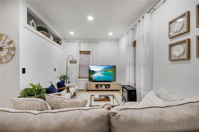 16 N 9th Street, Kansas City, KS 66101