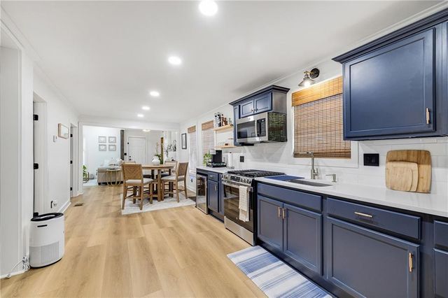 16 N 9th Street, Kansas City, KS 66101