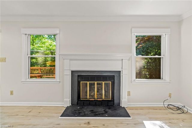 800 Carriage crossing Lane E, Greensboro, NC 27410